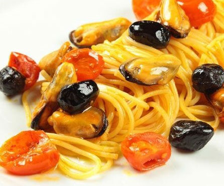Spaghetti Cozze e Olive Nere